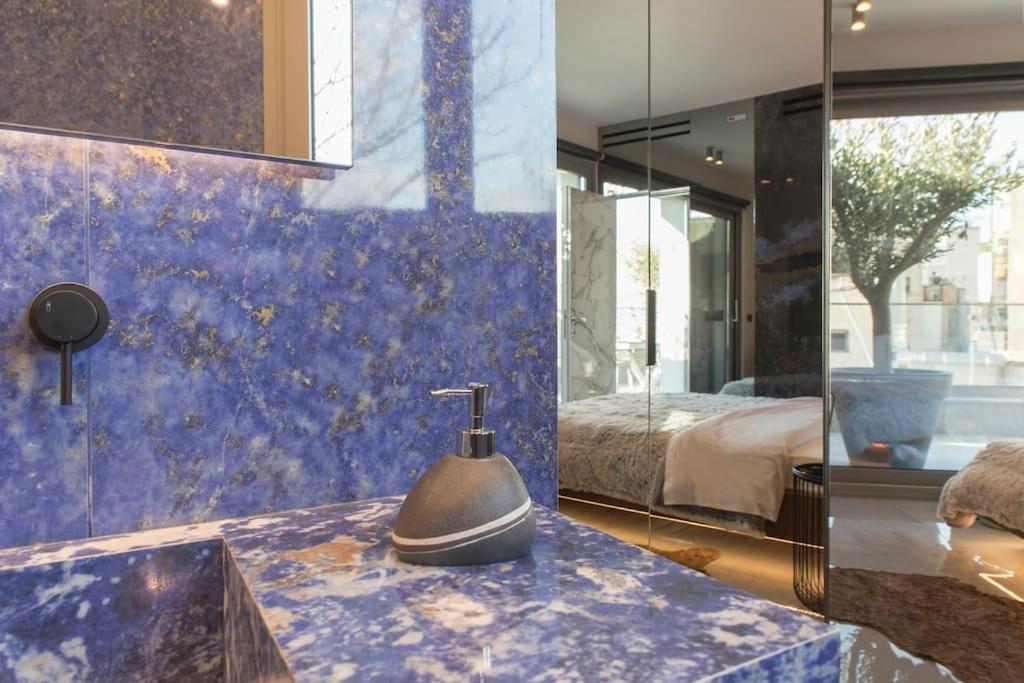 Luxury Acropolis View Apartment-Living Stone Black Pearl 아테네 외부 사진