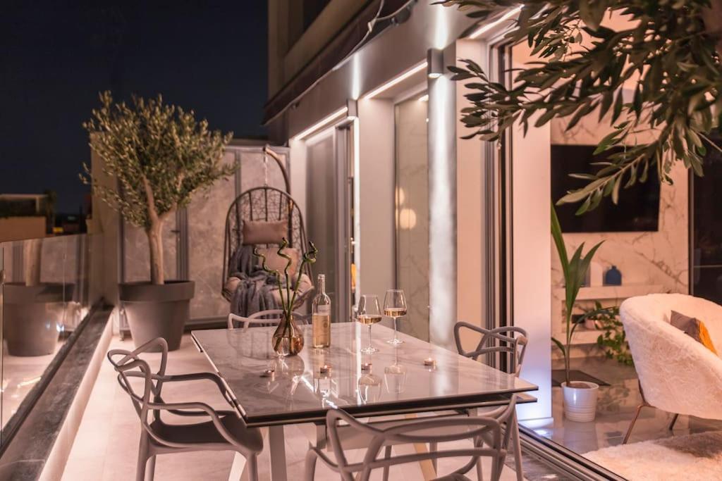 Luxury Acropolis View Apartment-Living Stone Black Pearl 아테네 외부 사진